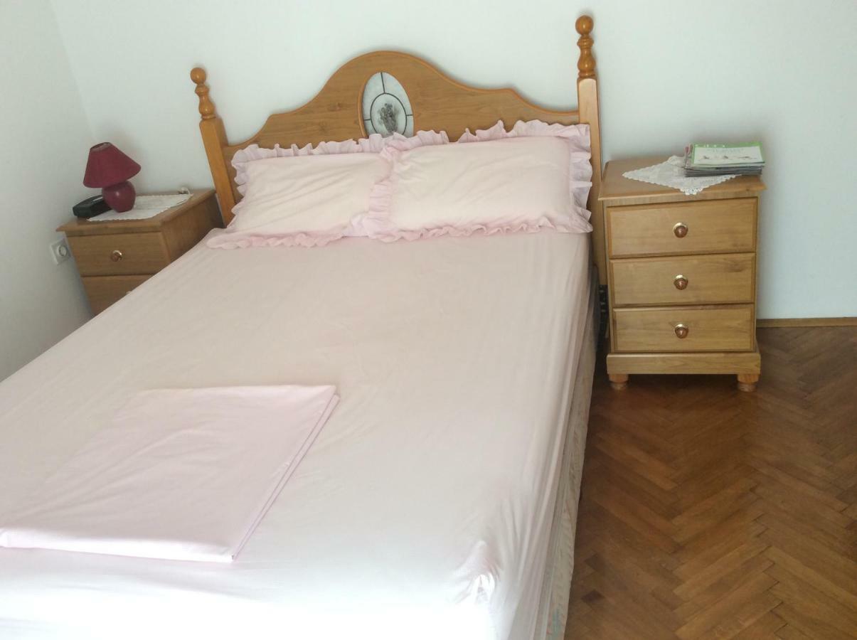 Apartman Nadia Karlobag Exterior photo